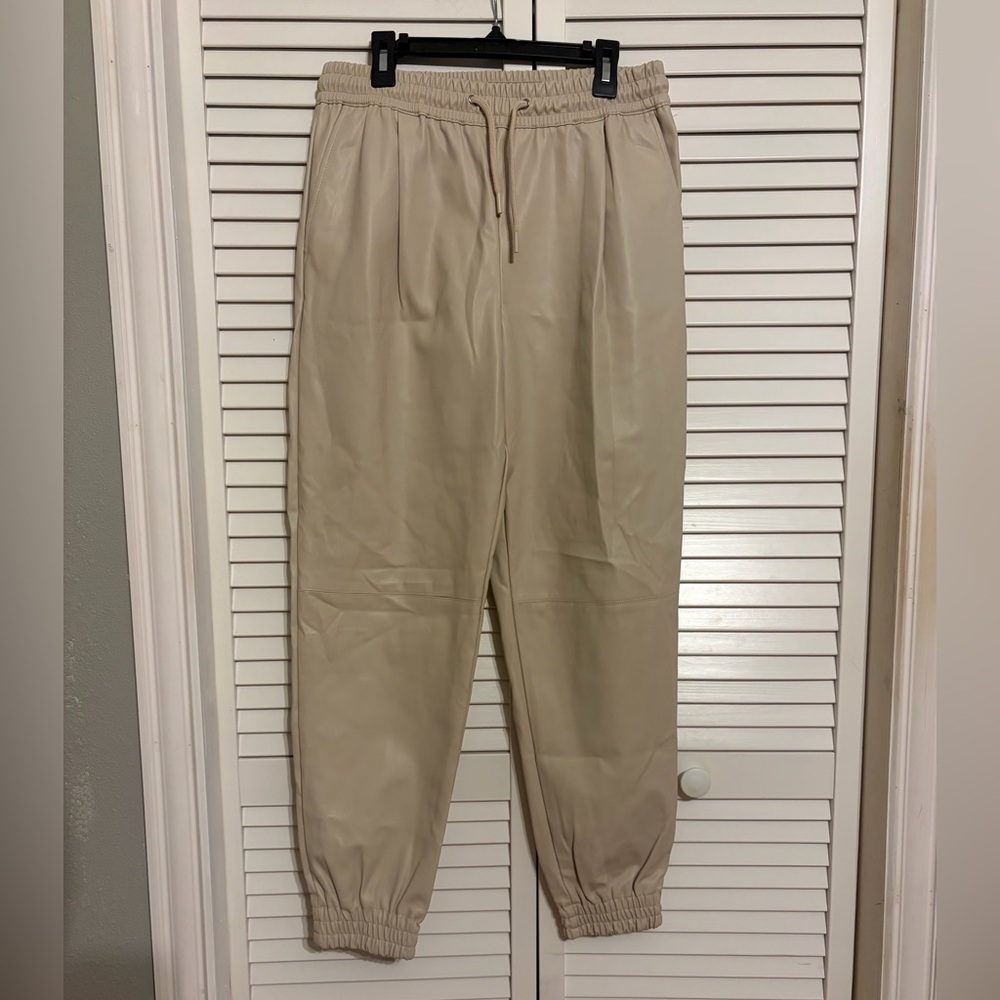 Zara Men's Beige Jogger Pants - Picture 1 of 3